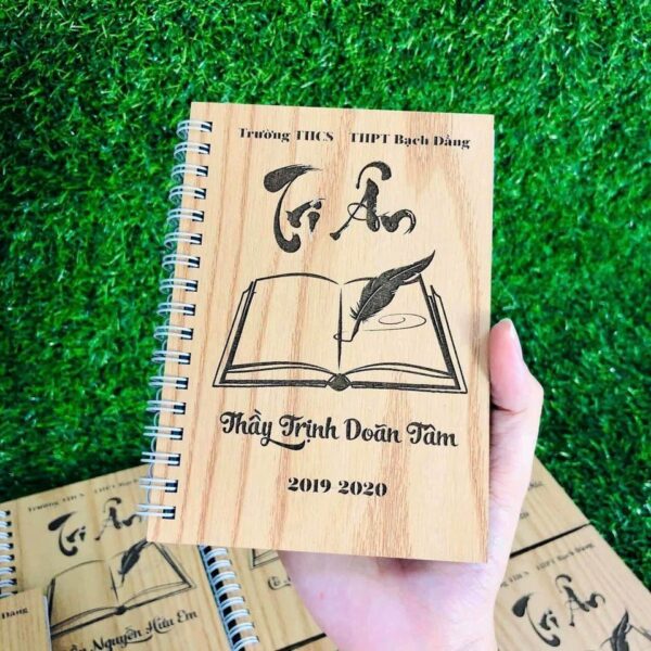 Sổ bìa gỗ khắc theo yêu cầu
