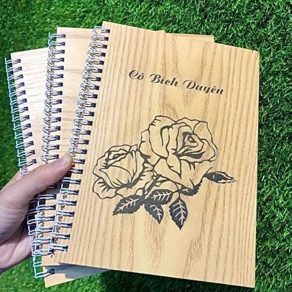 Sổ bìa gỗ khắc theo yêu cầu