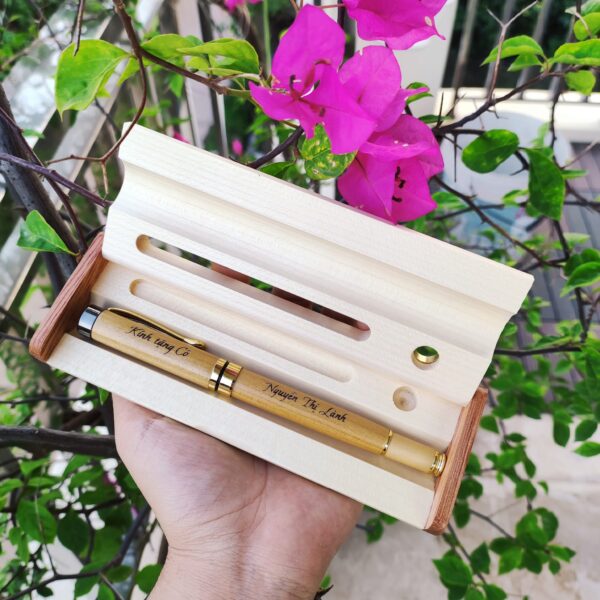 Bút khắc theo yêu cầu chất liệu kim loại phủ sơn mài
